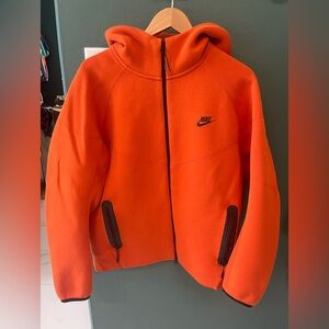 Nike men’s tech zip sweatshirt